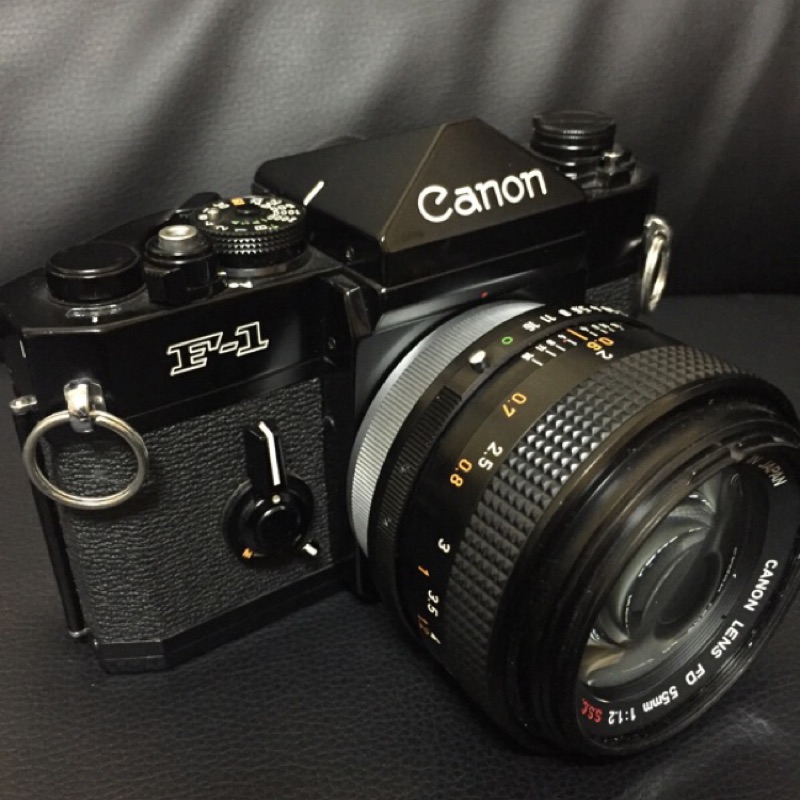 機皇再現 Canon F-1 new收藏級美機 + FD 55mm f1.2 紅字SSC頂級銘鏡 收藏級組合