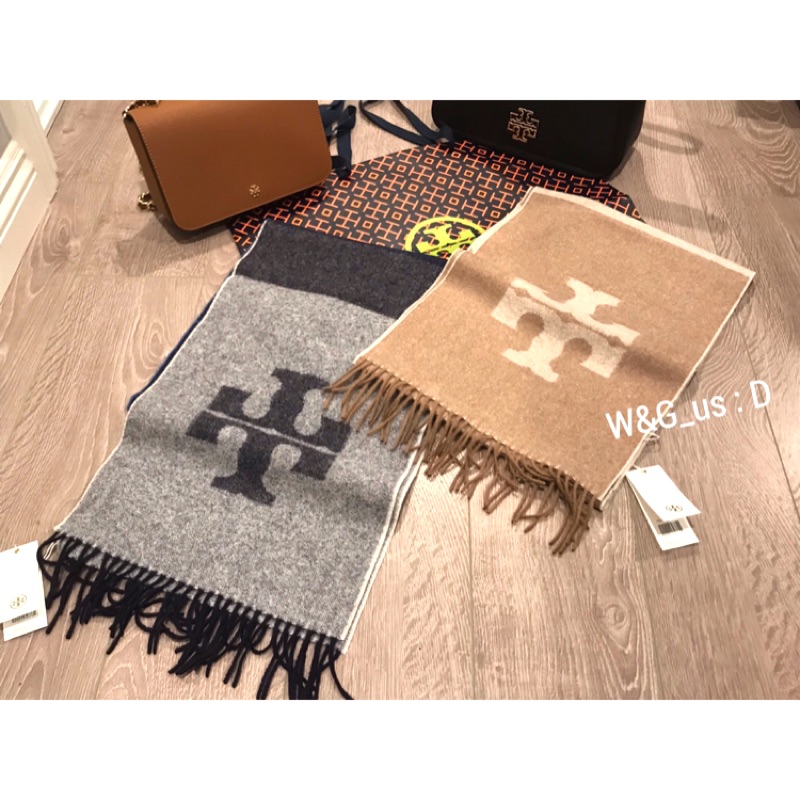 親自採買🇺🇸保證正品 Tory Burch TB logo羊毛圍巾流蘇披肩 雙面可用