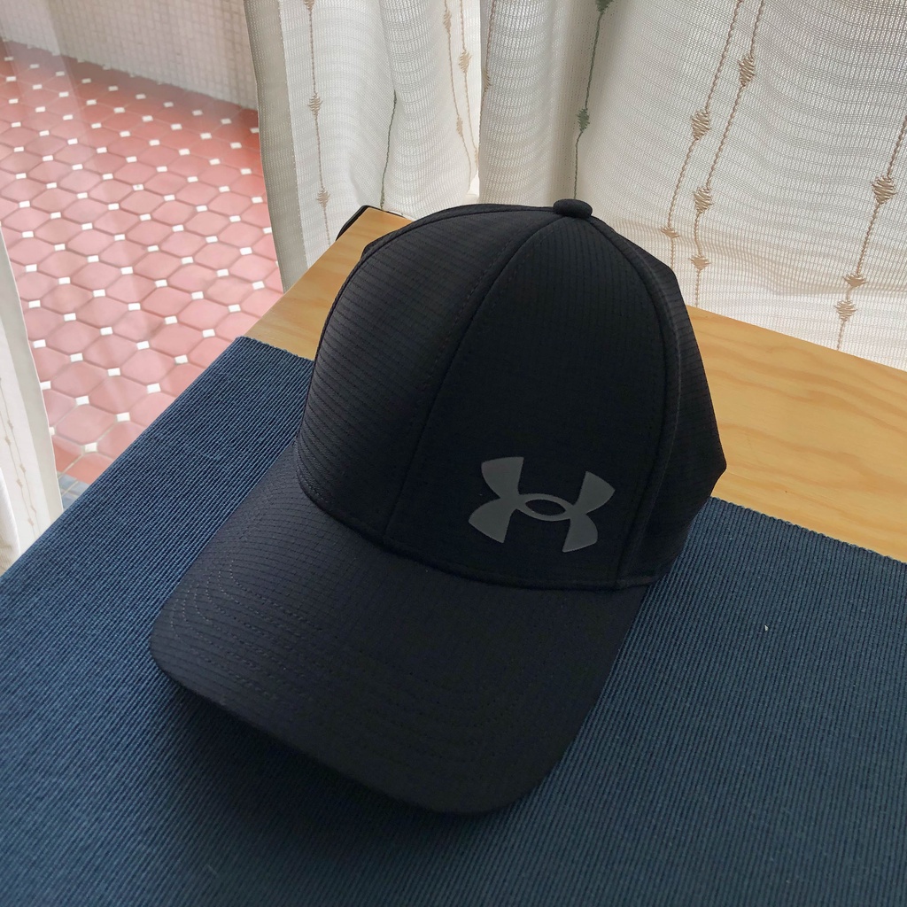 二手 極新Under Armour 帽子/棒球帽/戶外帽/遮陽帽/運動帽/登山/穿搭