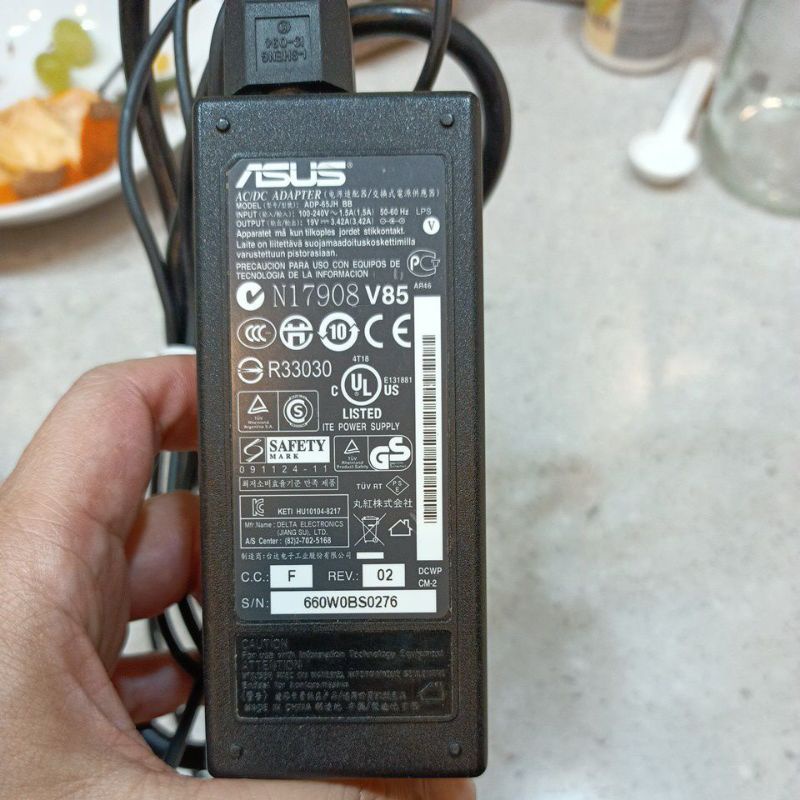 二手 ASUS 筆電變壓器