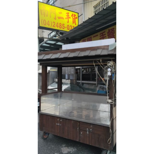 南門餐飲設備 拍賣優質木頭造型外賣車台 本商品在台中市大里區中興路二段781號