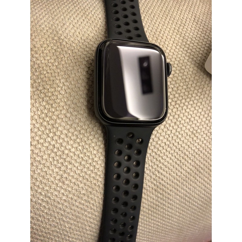 售Apple Watch S6 44mm GPS Nike 版 保固至2021/12