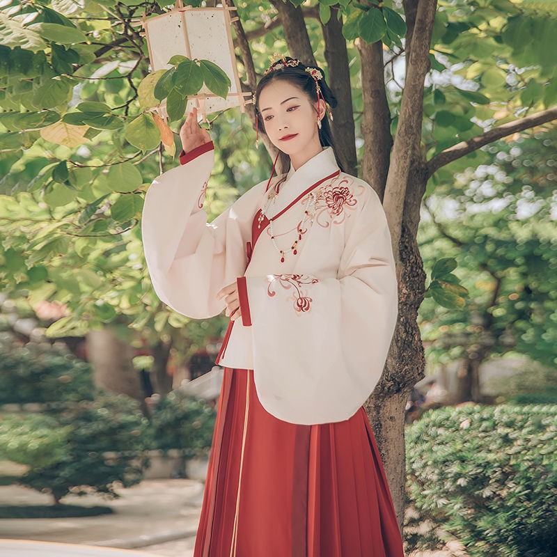 現貨 刺繡彼岸花春夏裝繡花紅色馬面裙日常款芙蓉月漢服女學生古裝 蝦皮購物