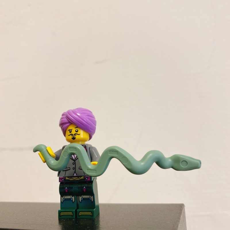 &lt;木木·仕事部屋 Mu Mu Studio&gt; 樂高 LEGO BAM 自組人偶 抓蛇人 吹蛇人 紫色帽子 玩蛇人 授權店