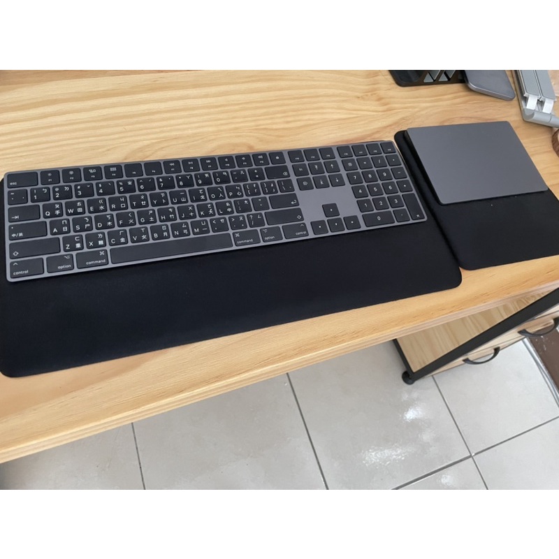 蘋果鍵盤Apple觸控板黑色巧控鍵盤+巧控板2+超舒服黑色靠墊