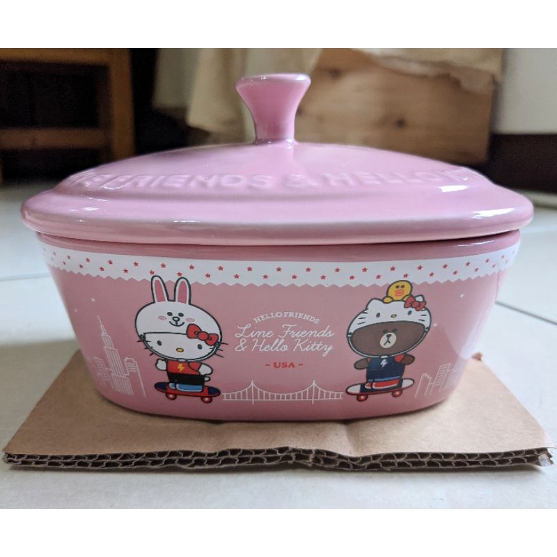 Line Friends Hello Kitty 聯名造型烤盤附蓋 全新但久放 蝦皮購物