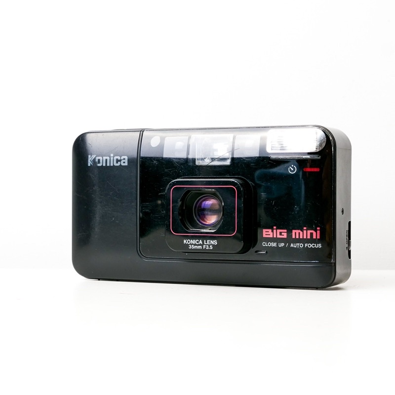 Konica Big Mini A4 黑色點和拍攝膠片相機