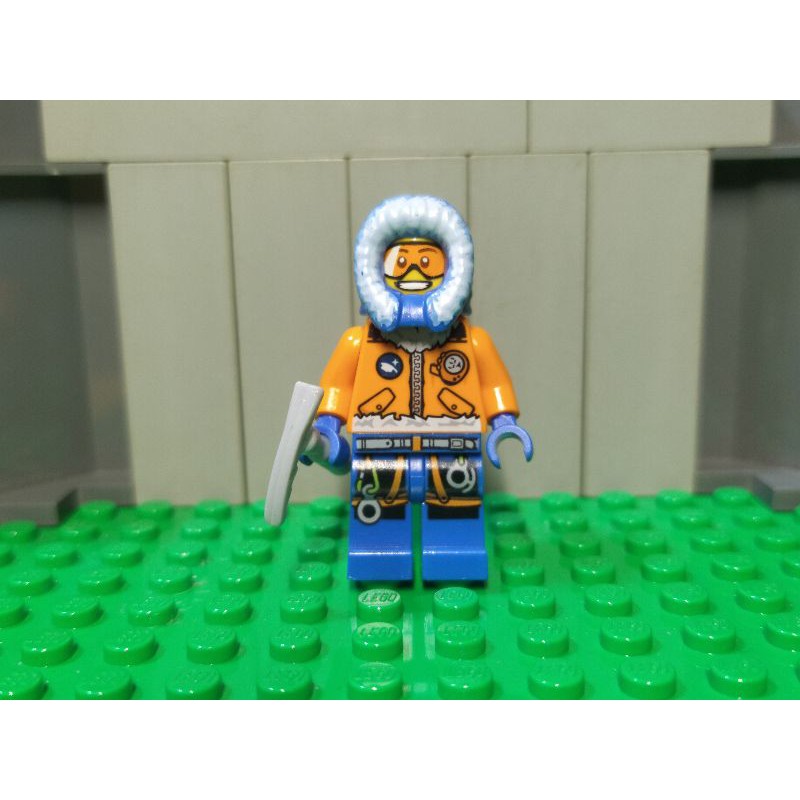 LEGO樂高#60032城市系列 全新極地人偶加手持配件（不含載具） 送一對冰刀