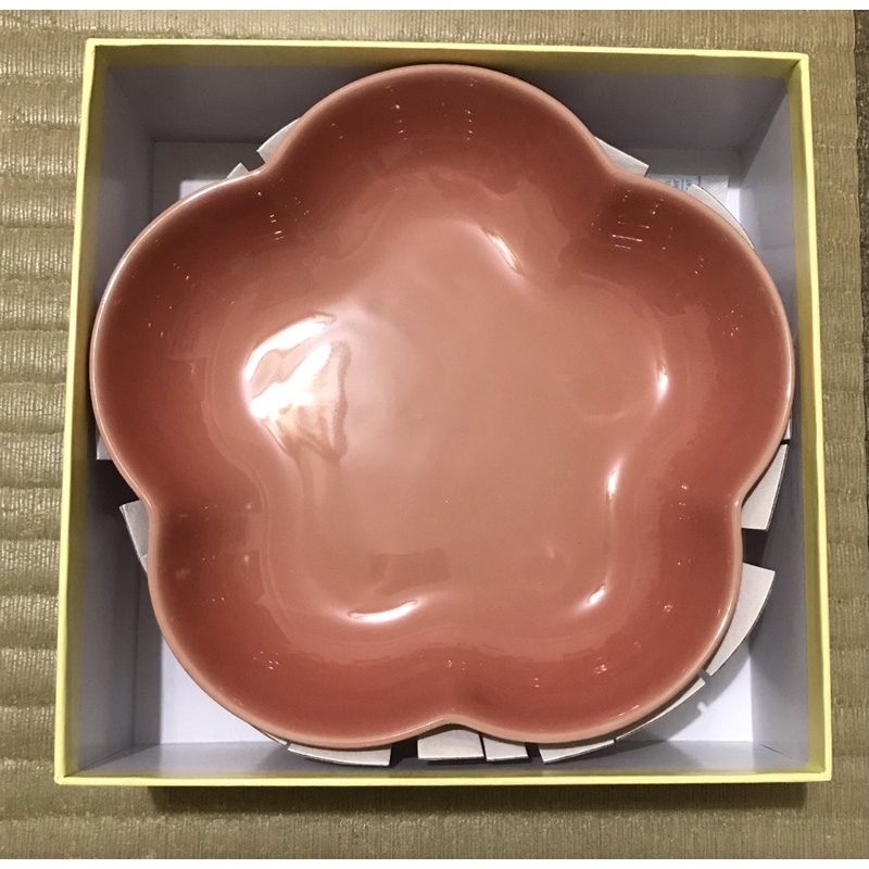全新 Le Creuset花型盤二入組粉色cm 餐盤盤子餐具 蝦皮購物