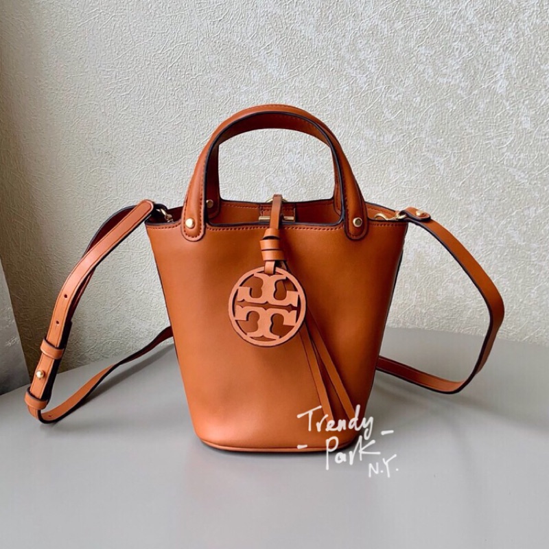 Tory Burch Tb 流蘇手提肩背小水桶包 蝦皮購物