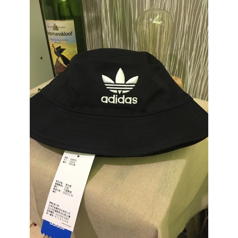 Adidas 全新 漁夫帽