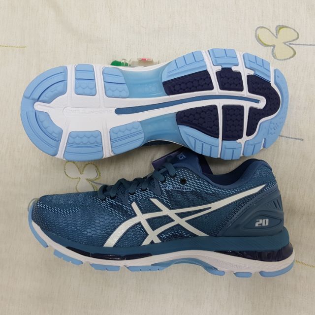 【新賣家 特價中】亞瑟士 ASICS 女高緩衝慢跑鞋 運動鞋 GEL-NIMBUS 20 T850N-401 (藍白色)