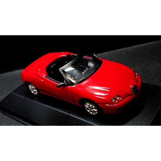 【經典車坊】1/43 Alfa Romeo Spider 汽車模型 by Norev 附展示盒