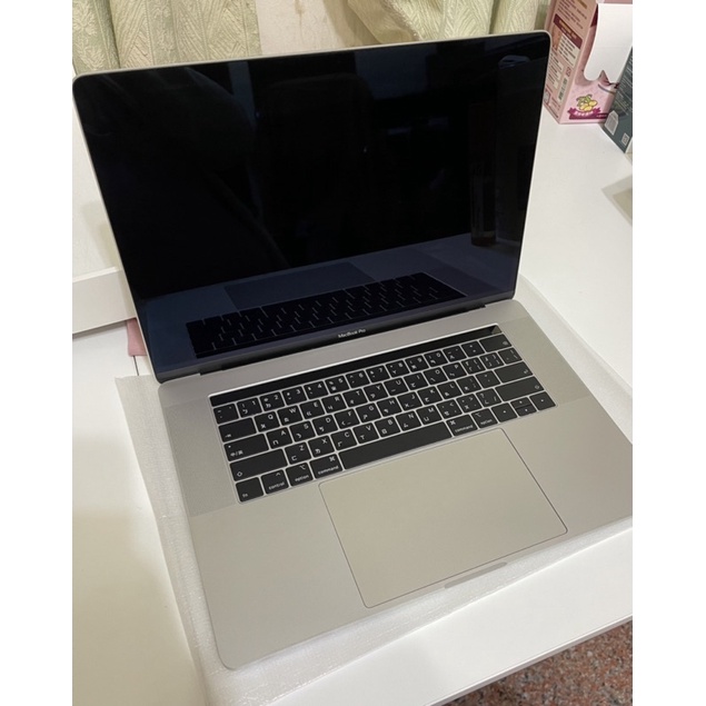 [APPLE/二手/桃園] 2018 MacBook Pro 15吋/6核/16G/512GB SSD/九成新