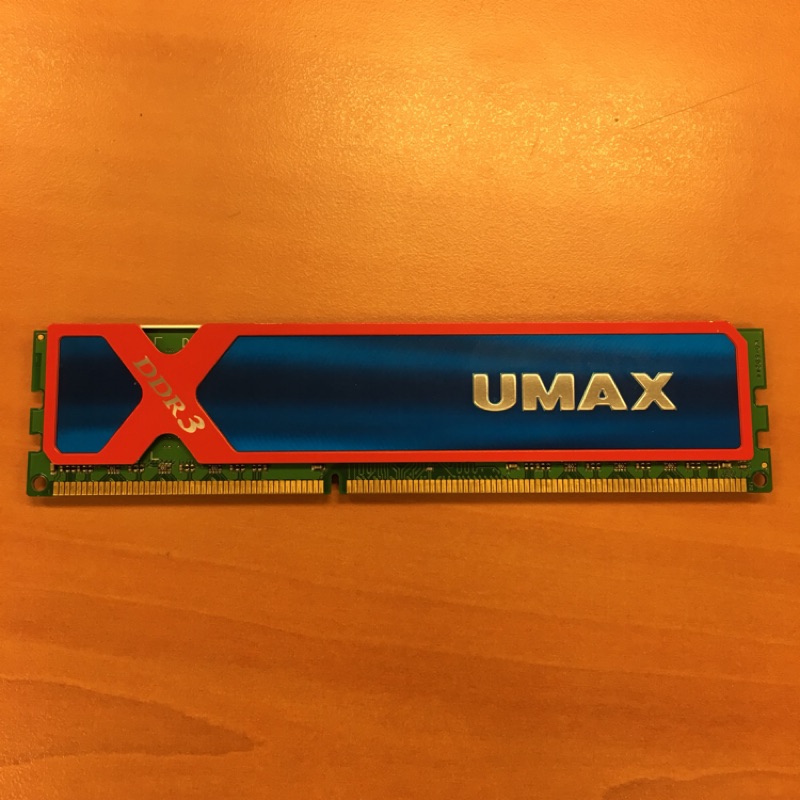 UMAX DDR3 8G 1600 (4G*2 雙通道)