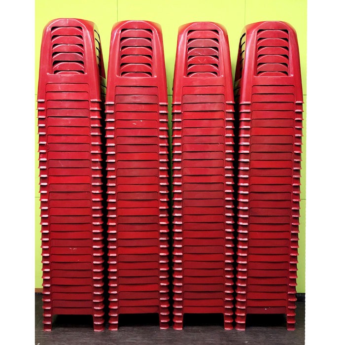 器材出租 台北地區棗紅色塑膠椅出租每百張 $1200/日-限自取/非販售