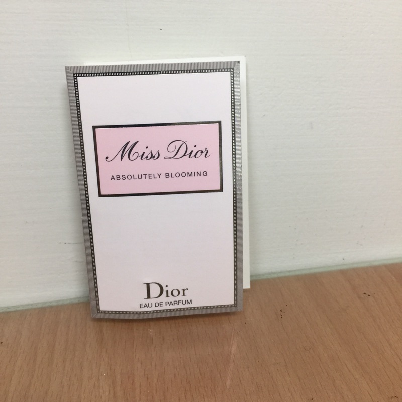 Dior  迪奧  CD   花漾精萃香氛針管香水 Miss dior
