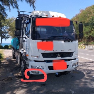 三菱汽車 MITSUBISHI 福壽系列 FUSO FM617 FM657 2013年 霧燈 台製