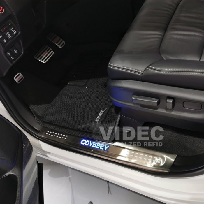 威德汽車精品 HONDA 2015 ODYSSEY 奧德賽 專用 迎賓踏板 LED 門檻 踏板 一組四片