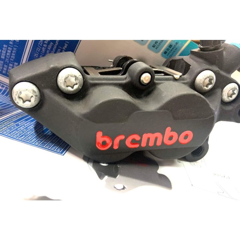 義大利 BREMBO 基本對四/對四卡鉗 黑底紅字本卡鉗為品行輸入品購買