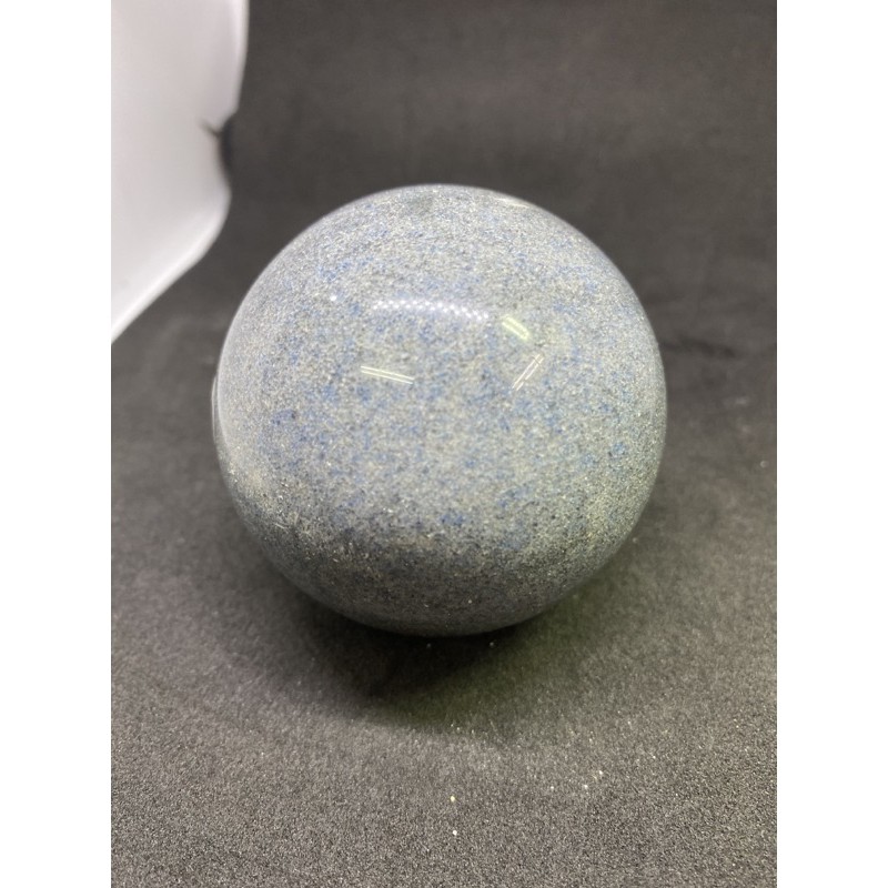 D1136天然原礦K2寶石球～直徑64.6mm 重量：281公克