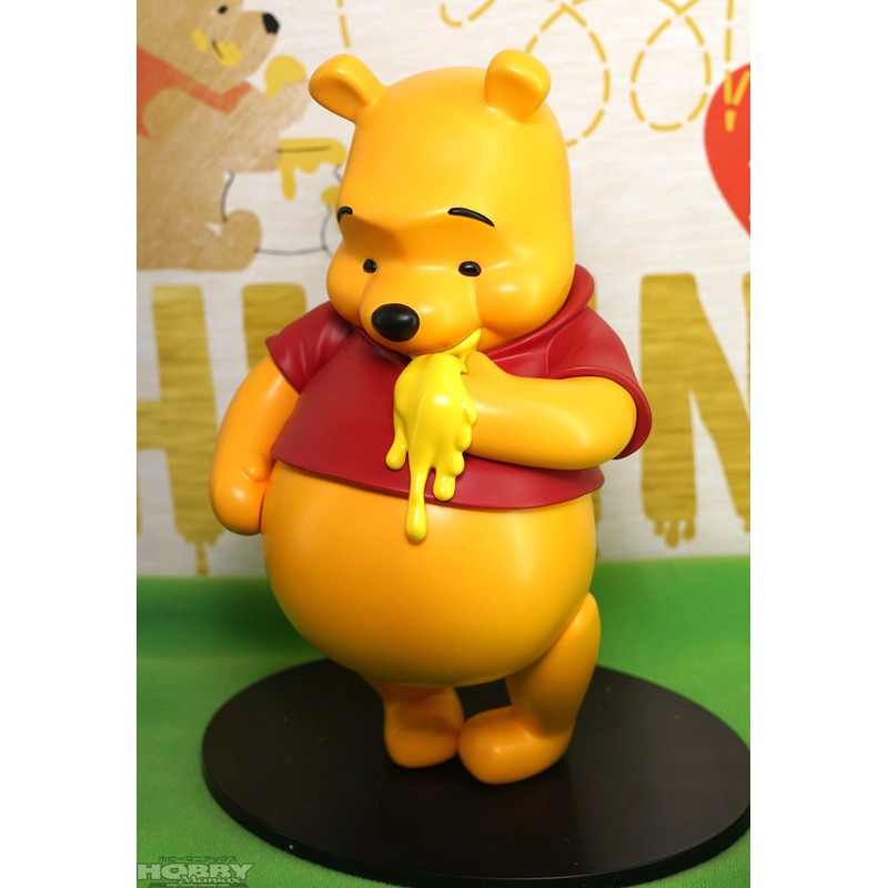 【周周GO】 迪士尼 景品 SUPREME COLLECTION 小熊維尼 18公分 吃蜂蜜 吃超飽 維尼