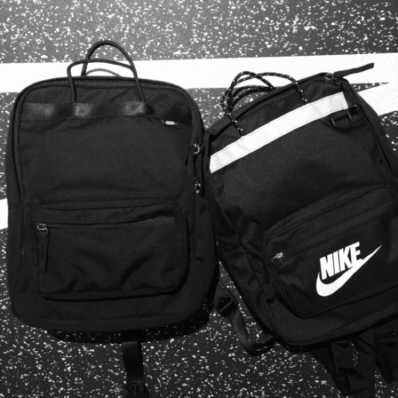 nike tanjun 15l