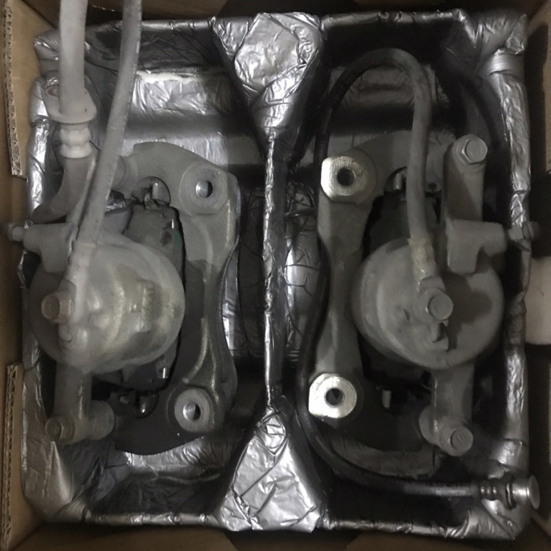 此物品已暫定買家-TOYOTA ALTIS 11.5代 原廠前卡鉗&碟盤+後碟盤 原廠規格