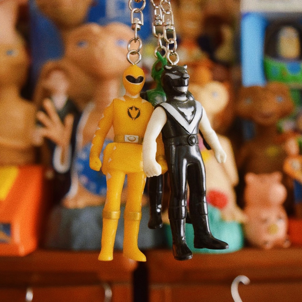稀有釋出 /  早期 絕版 BANDAI 萬代 金剛戰士 假面騎士 公仔 鑰匙圈 吊飾玩具 公仔