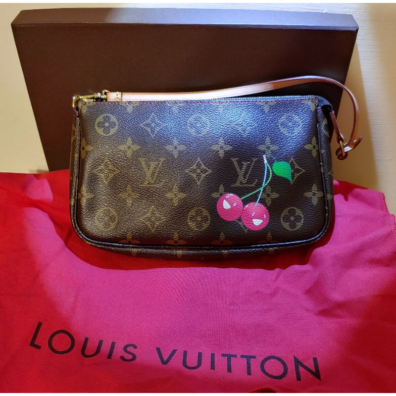 LV Louis Vuitton 櫻桃包 絕版包 晚宴包 腋下包 肩背包 絕版品 pochette handbag