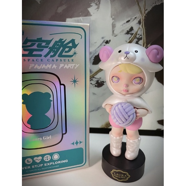 🔥TOYCITY第二代太空艙laura勞拉睡衣(小羊睡衣)(盲盒)(現貨)潮玩大娃(拆盒沒拆內袋子全配)(白綠艙)