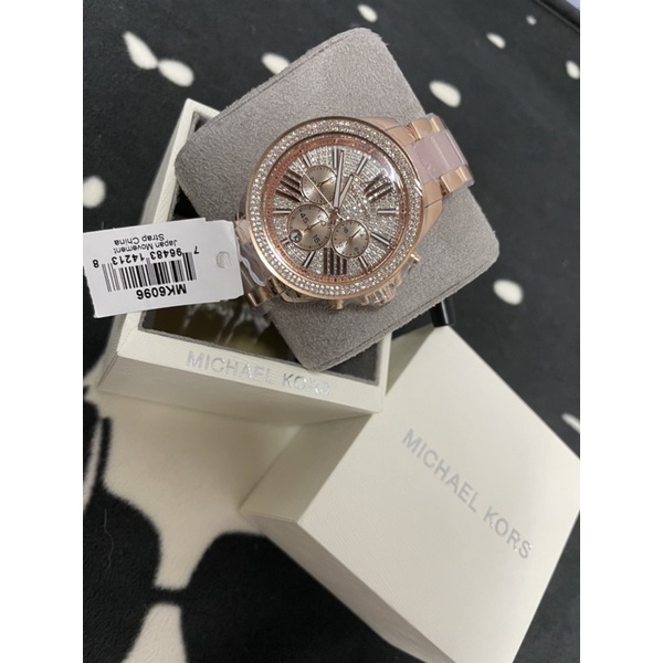 《伊果國外精品代購》MICHAEL KORS女生手錶 MK6096 玫瑰金 淡粉色不鏽鋼錶帶  多功能石英三眼計時腕錶