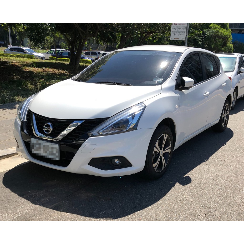 18 Nissan Tiida 1 6l 跑2萬倒車顯影中古車認證車二手車 蝦皮購物