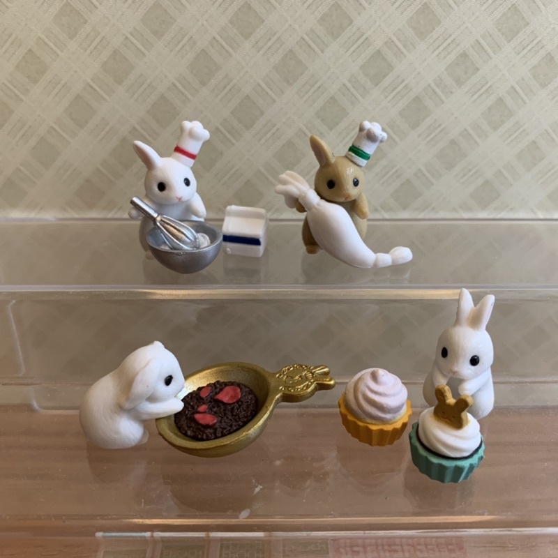 兔子 兔兔 洋菓子本舖 做點心 甜點 點心兔 扭蛋 轉蛋
