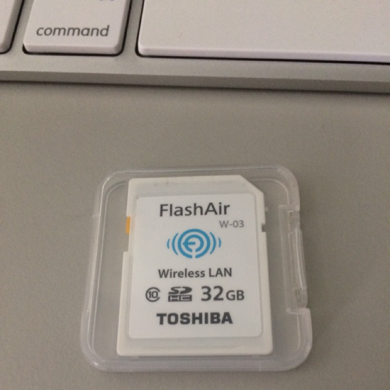 Toshiba FlashAir WiFi 記憶卡 32GB