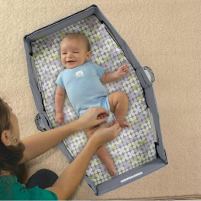 攜帶型摺疊嬰兒床