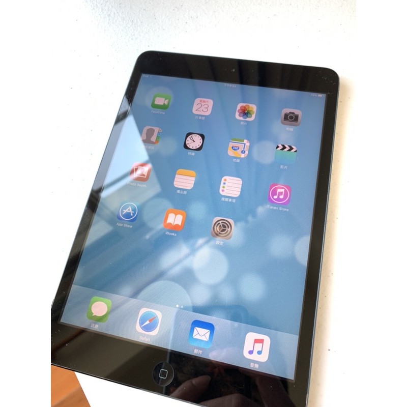 自售 iPad mini 1 WiFi 16GB 追劇神器