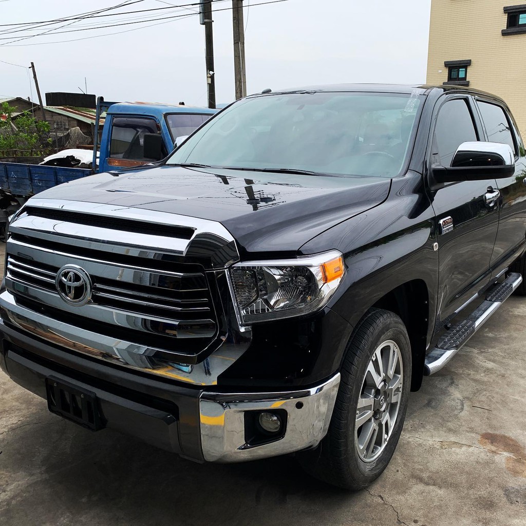 TOYOTA Tundra 1794 EDITION 前擋風玻璃更換 東柏汽車玻璃行｜隔熱紙專業店