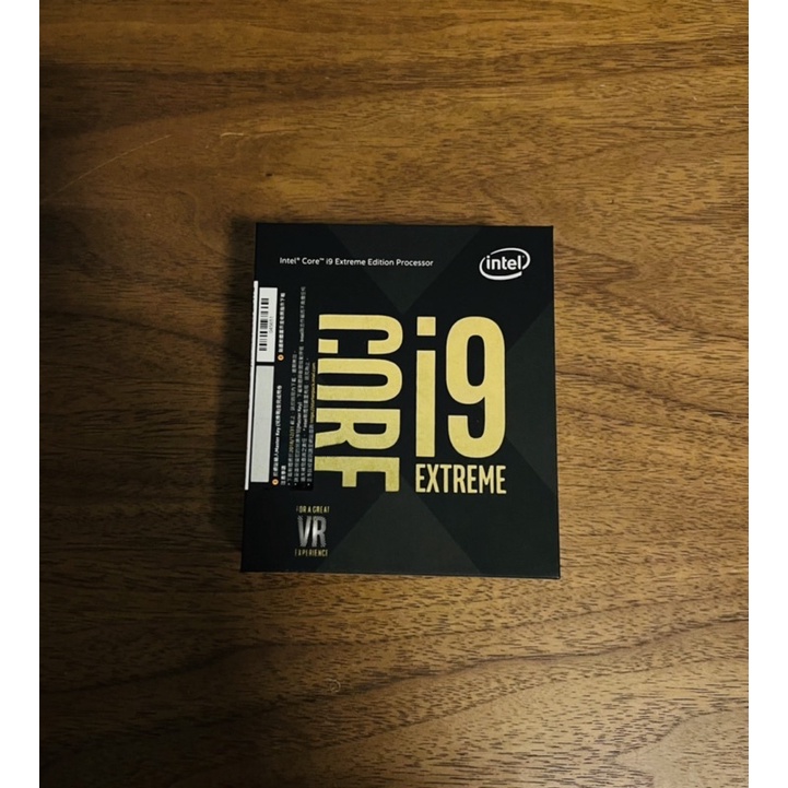 Intel® Core™ i9-7980XE 極致版處理器（二手近全新）