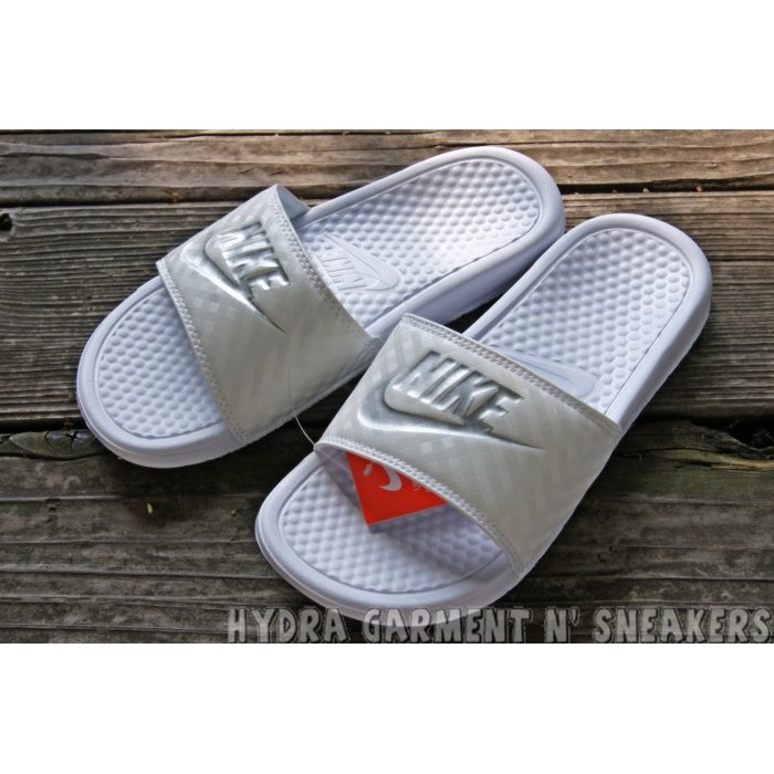 【HYDRA】Nike Benassi Swoosh JDI LOGO 拖鞋 白 銀 343881-102