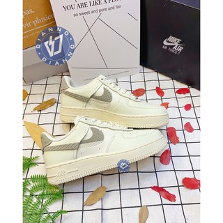 帝安諾-實體店面 Nike Air Force 1'07 Lxx AF1 斷勾 米白蛇紋解構 奶油 DH3869-001