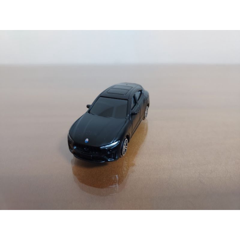 全新盒裝~1:64~瑪莎拉蒂 LEVANTE GTS 消光黑色 黑窗合金滑行車