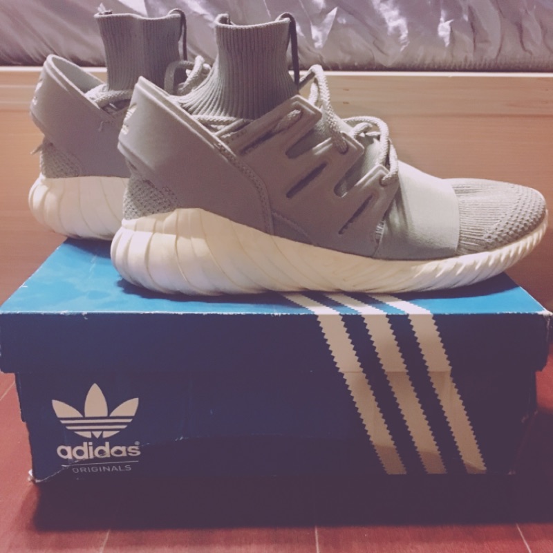 Adidas tubular doom