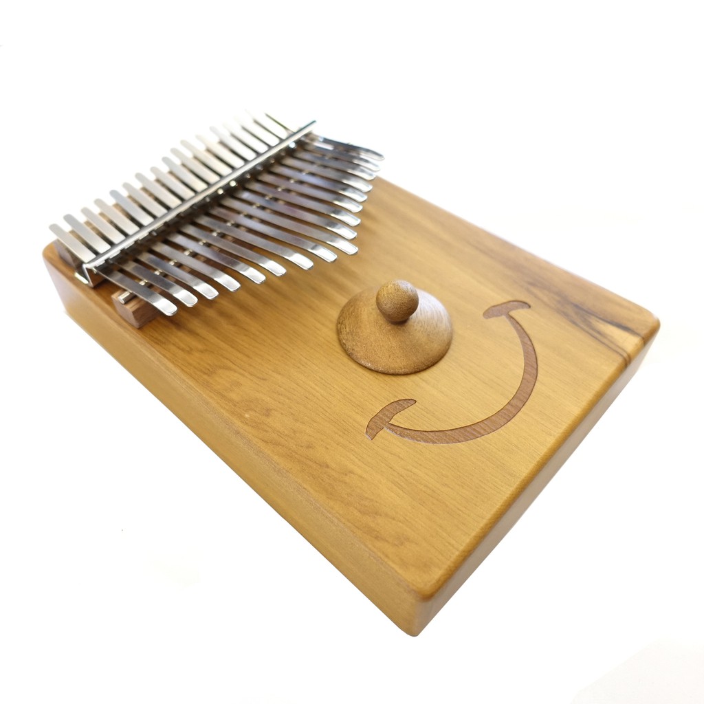 【立昇樂器】 微笑卡林巴 拇指琴 肖楠木單板 實木製作 17音 【贈送台製軟盒】