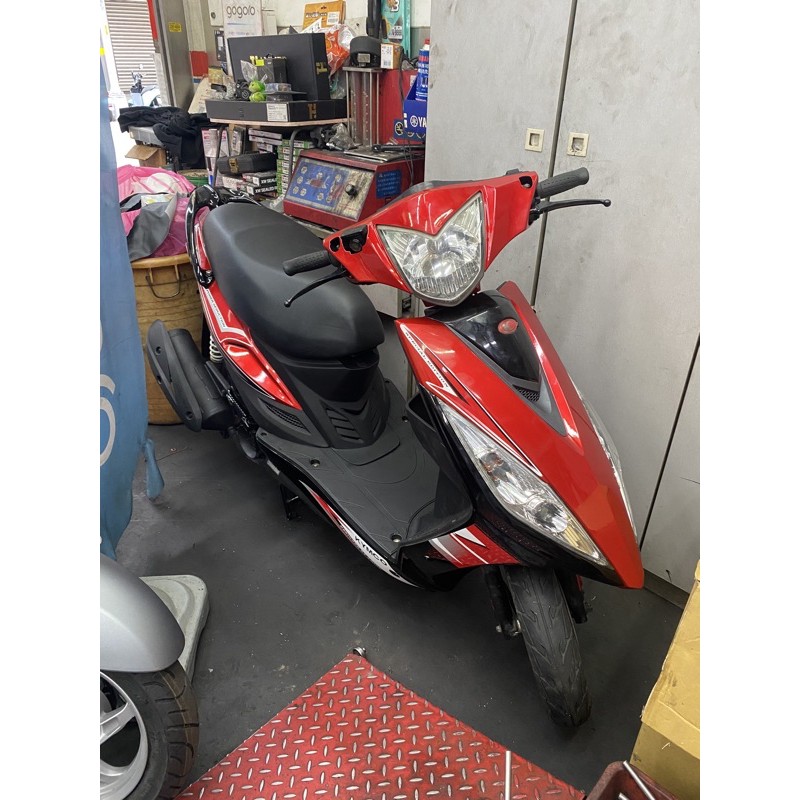 代步車一台vjr100 無需整理賣26000直接騎黑紅配色非110 125 蝦皮購物