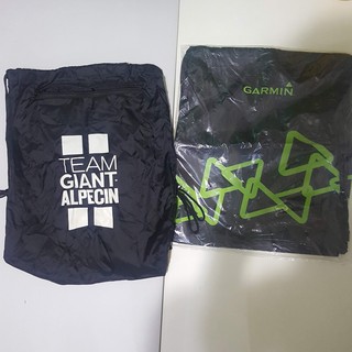 束口袋背包 giant gramin