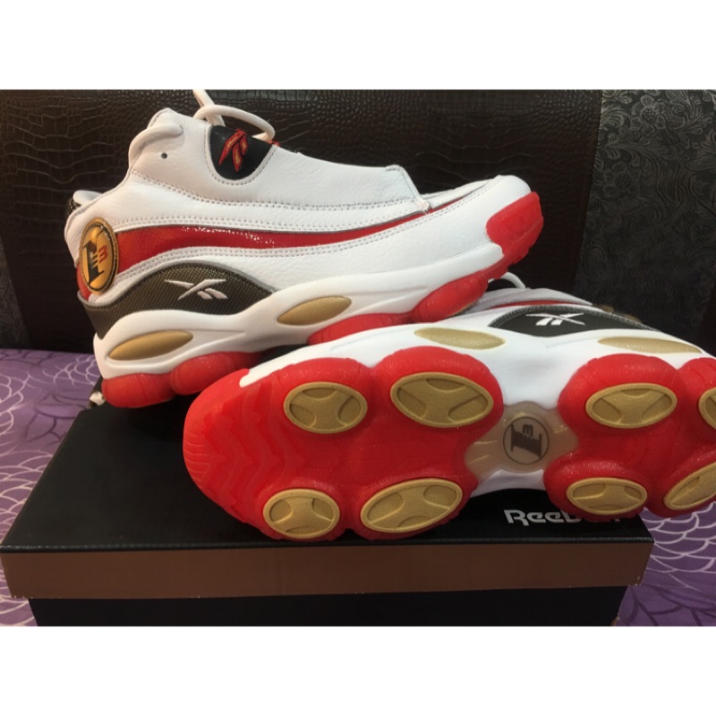 Reebok the answer dmx mu 戰神艾佛森 og配色