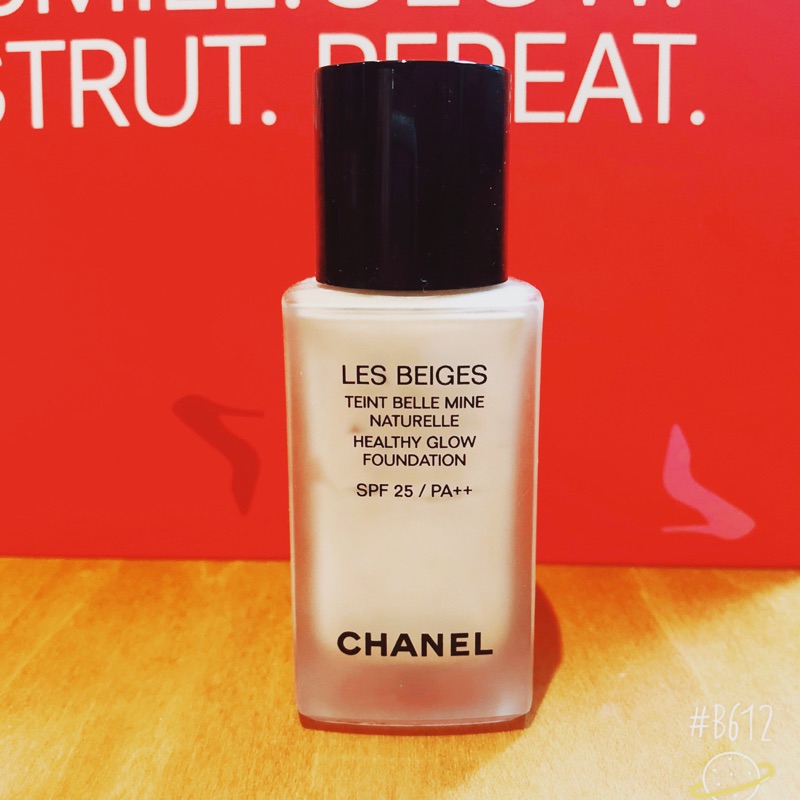 專櫃Chanel時尚裸光水慕絲粉底SPF25/PA++ Les Beige Foundation  N10