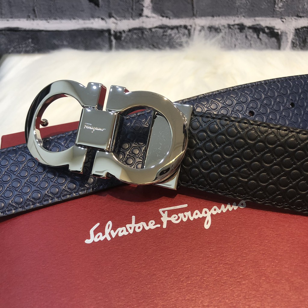 ♚KK SHOP♚ Ferragamo 菲拉格慕 滿版經典標識亮銀雙面皮帶 雙面黑深藍 9670367106663