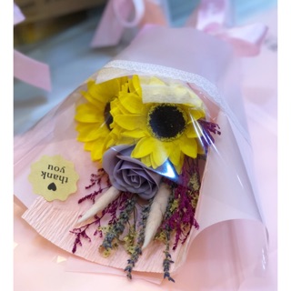 高雄謝師花束的價格推薦 21年5月 比價撿便宜